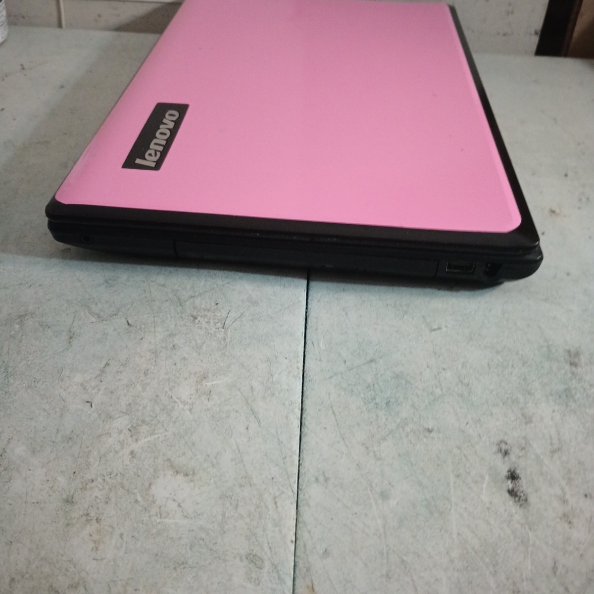 LIGHT GAMING, Lenovo IDEAPAD i5 12G RAM,256G SSD,DVDRW,WIN11,CAM