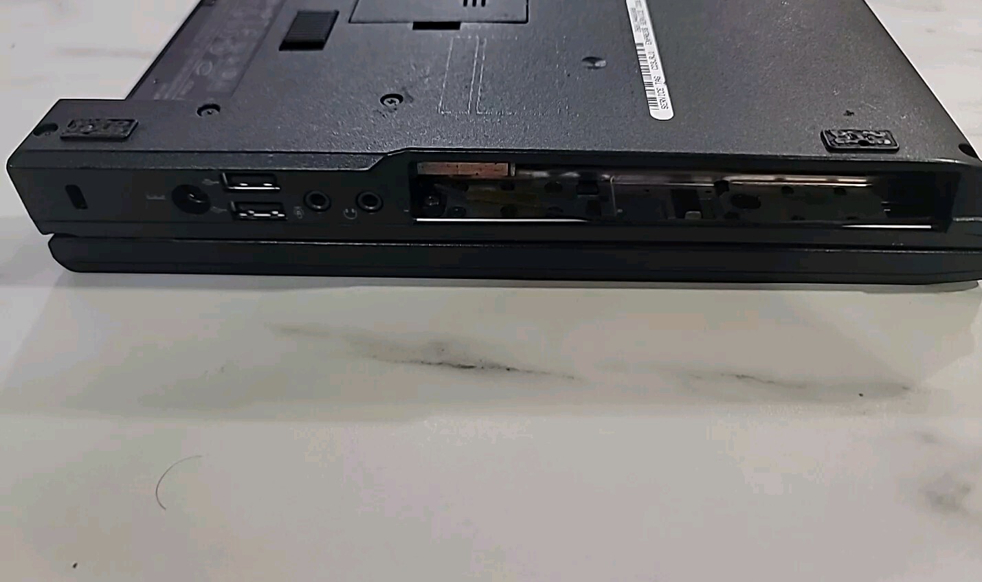 Dell Latitude E5400 Laptop No Boot, No Start, Charger Imcluded, Display Intact