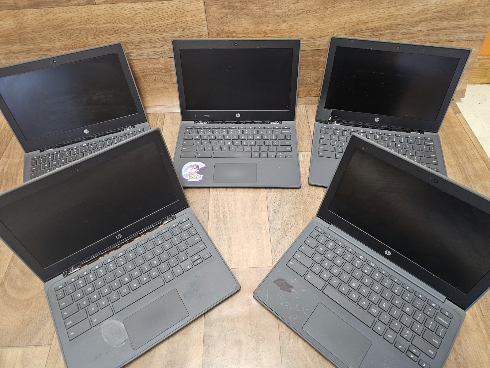 Lot of 10 HP Chromebook 11A G8 EE 11.6″ A4-9120C 4GB 32GB Parts Repair Locked