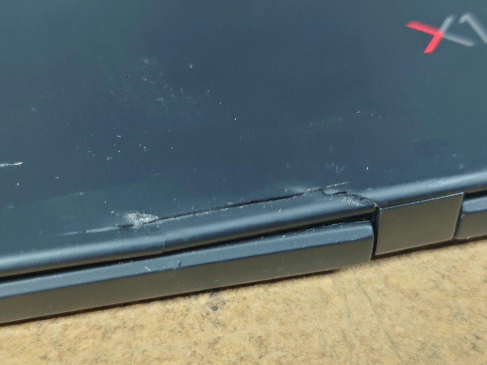 Lenovo X1 Carbon 7th Gen 14″ FHD i7-8665u 16GB RAM No OS/SSD