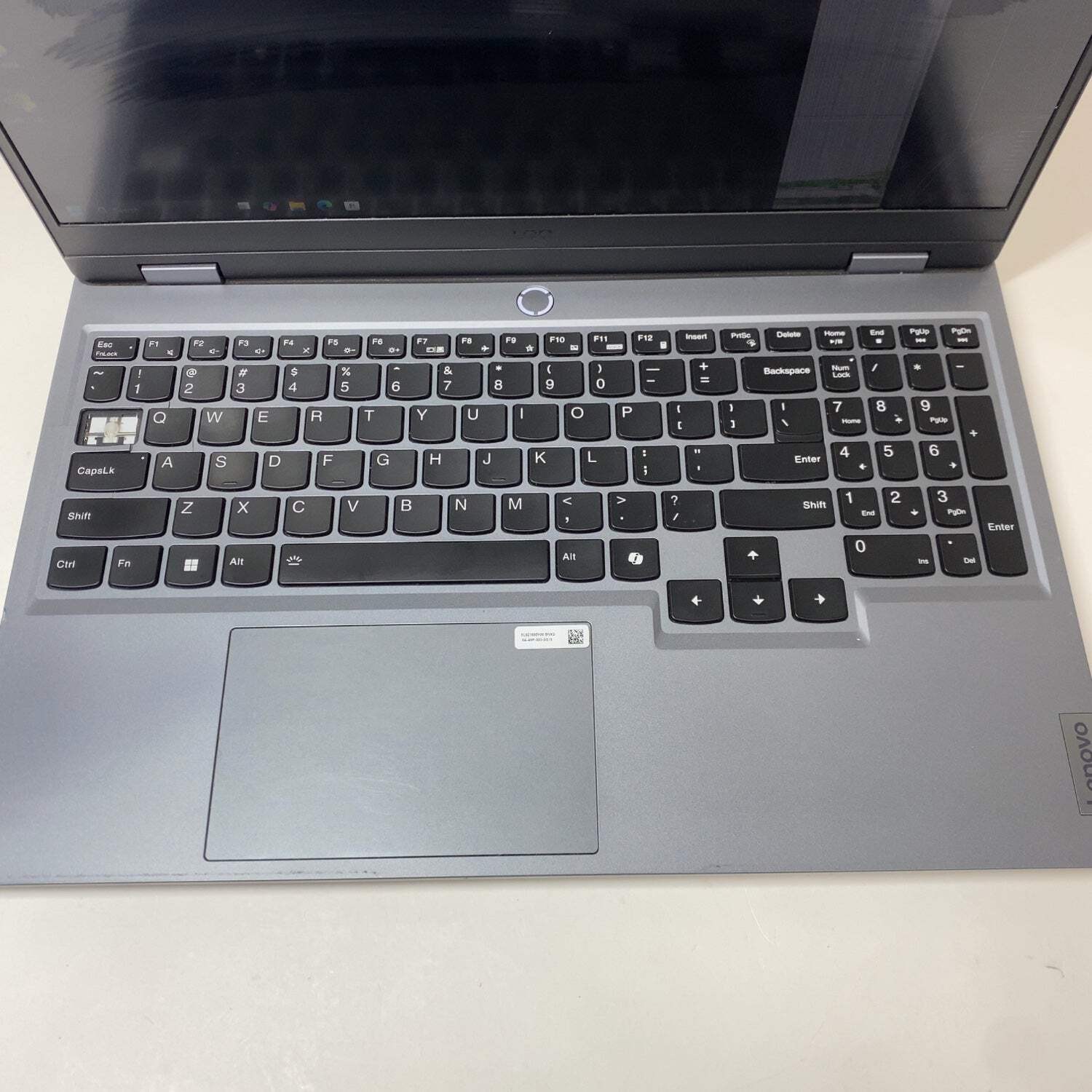 Broken Lenovo LOQ 15ARP9 15.6″ Ryzen 5 7235HS 3.2GHz 12GB RAM 512GB SSD Read