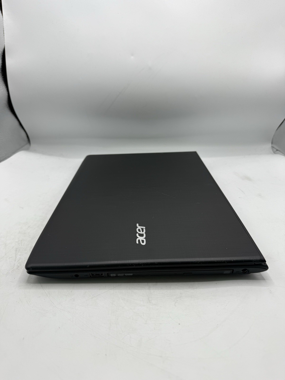 ACER TRAVELMATE P259-M 15.6” I3-6100U 2.3GHz 4GB RAM READ