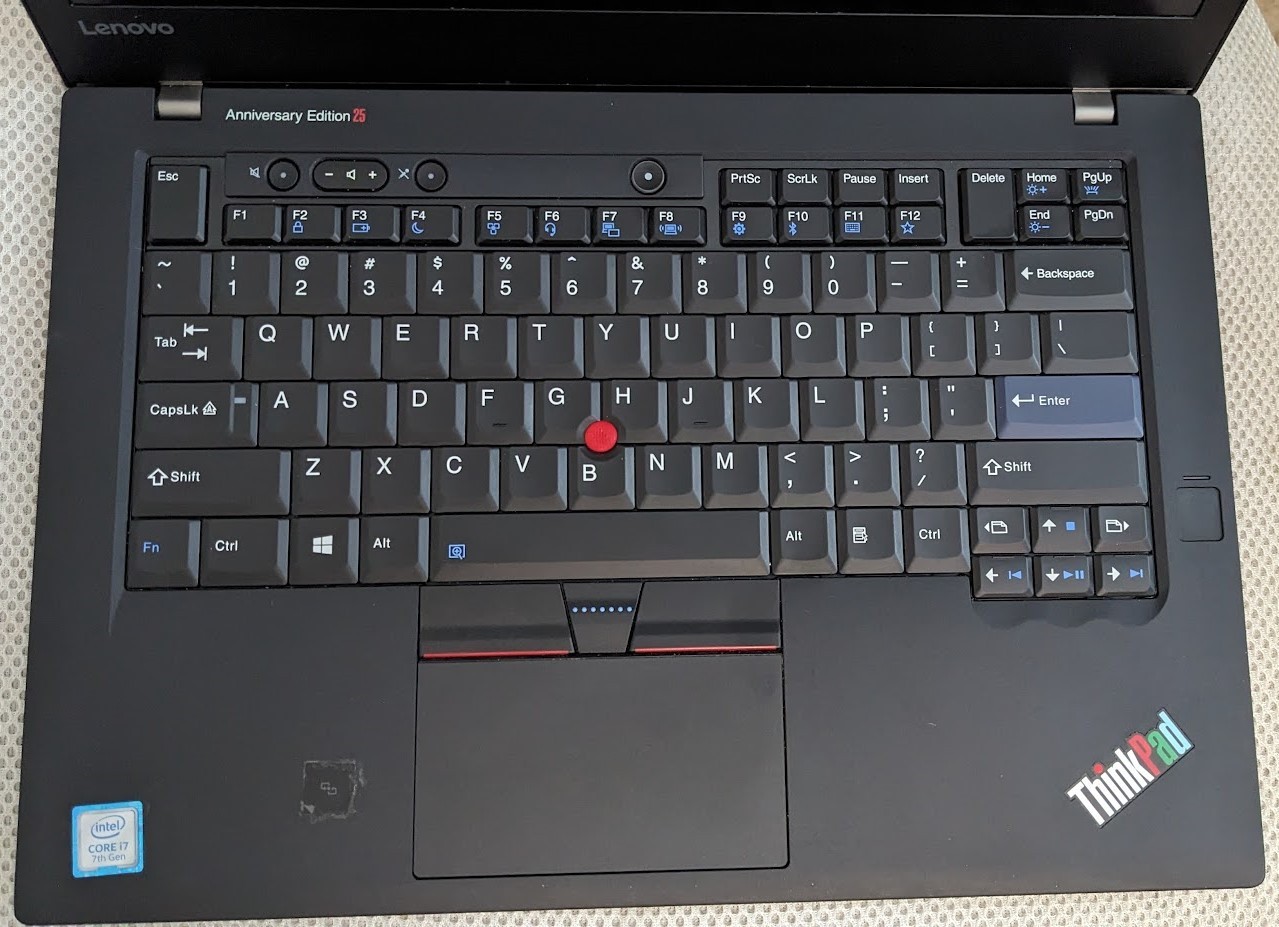 ThinkPad 25th Anniversary Edition / ThinkPad T25 (Upgraded 32GB) with Dock