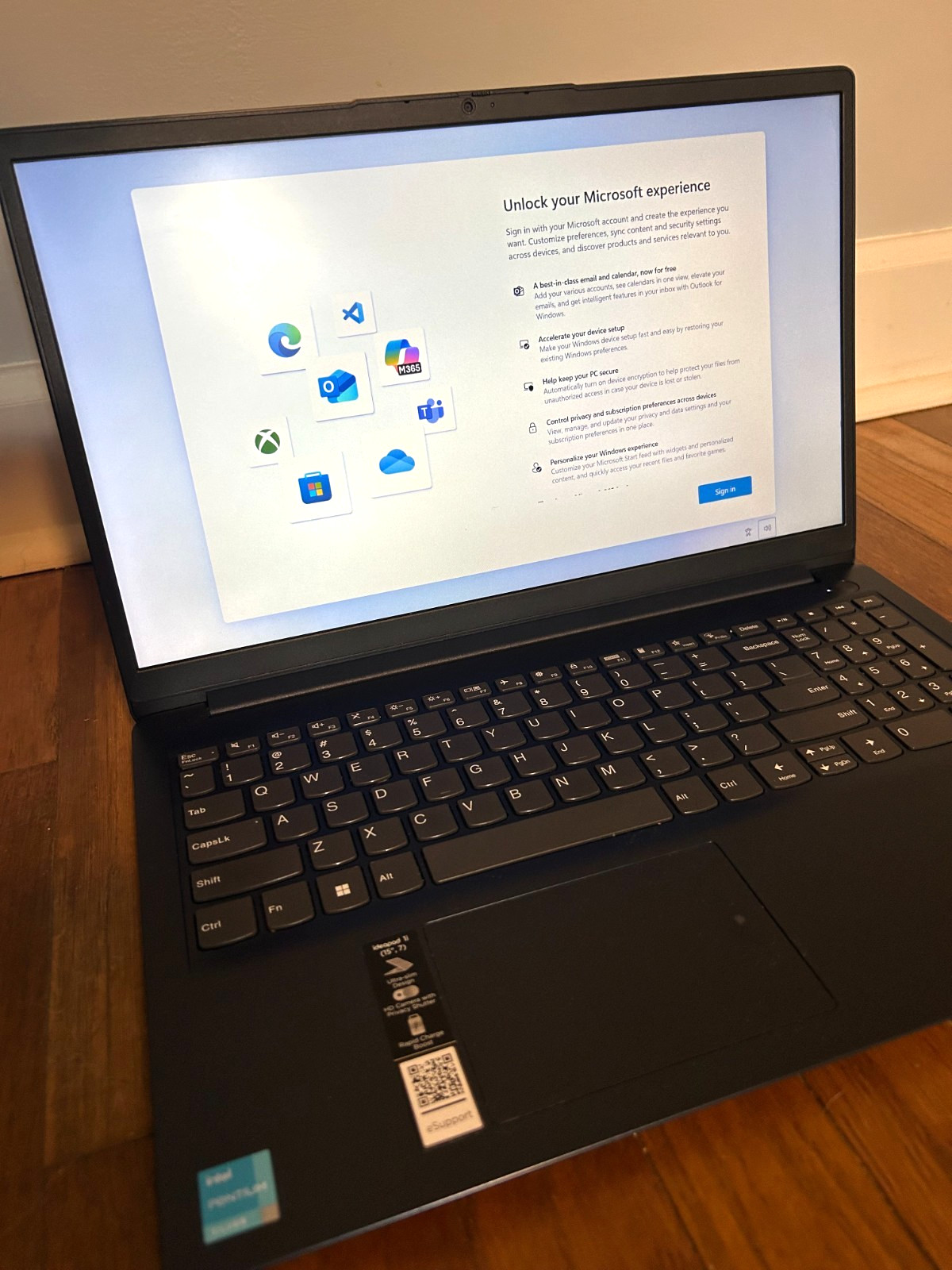 Lenovo IdeaPad 1 15IJL7 (model 82LX) 15.6″ HD 11hr battery life