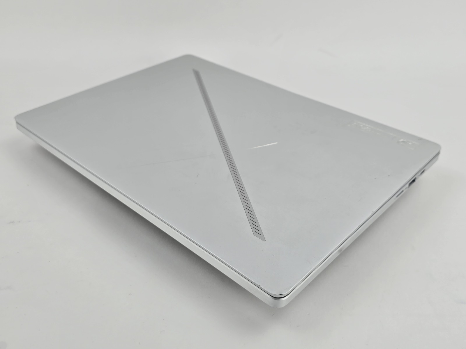 ASUS ROG Zephyrus G14 3K 120Hz OLED Ryzen 9 8945HS, 16GB/1TB, RTX 4060 – Used