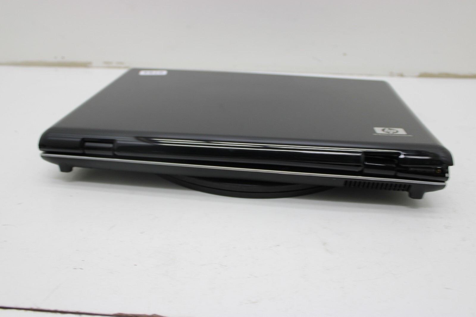 HP Pavilion dv9010us Laptop AMD Turion 64 x2 3GB Ram No HDD or Battery