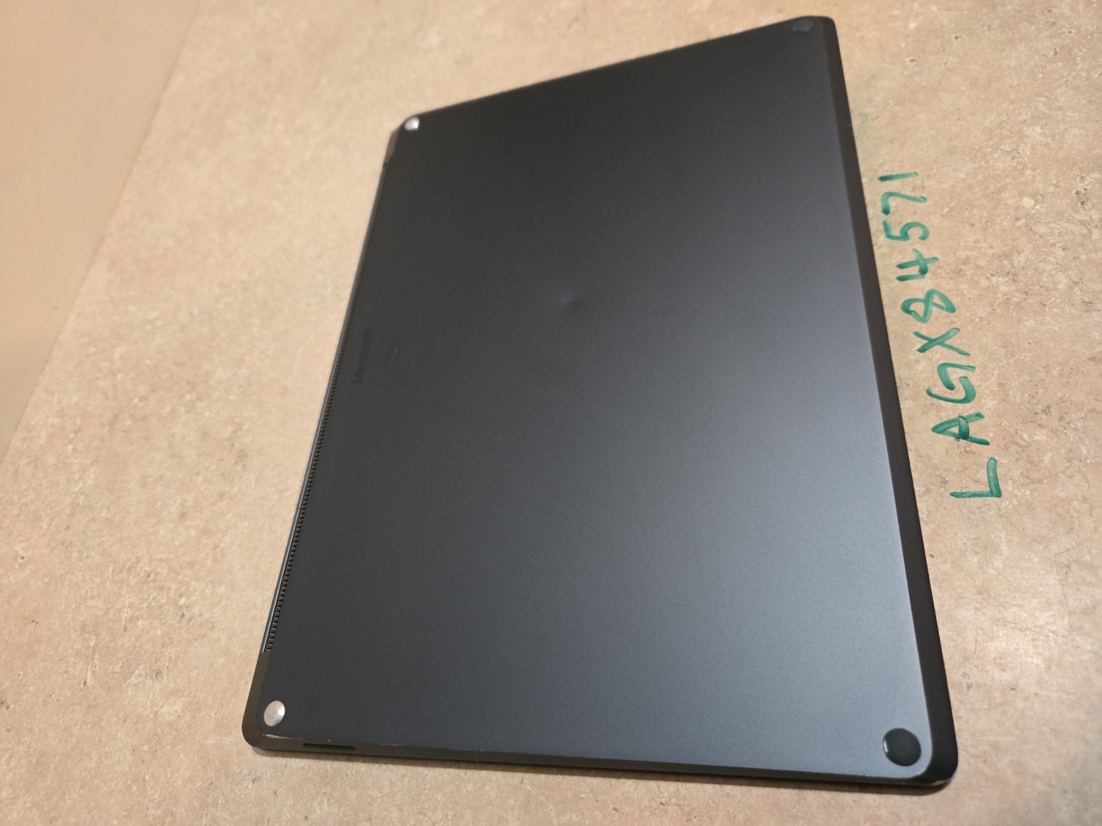 Microsoft Surface Laptop 2 -13.5″ Touch Screen-256GB SSD – intel i5 – Model 1769