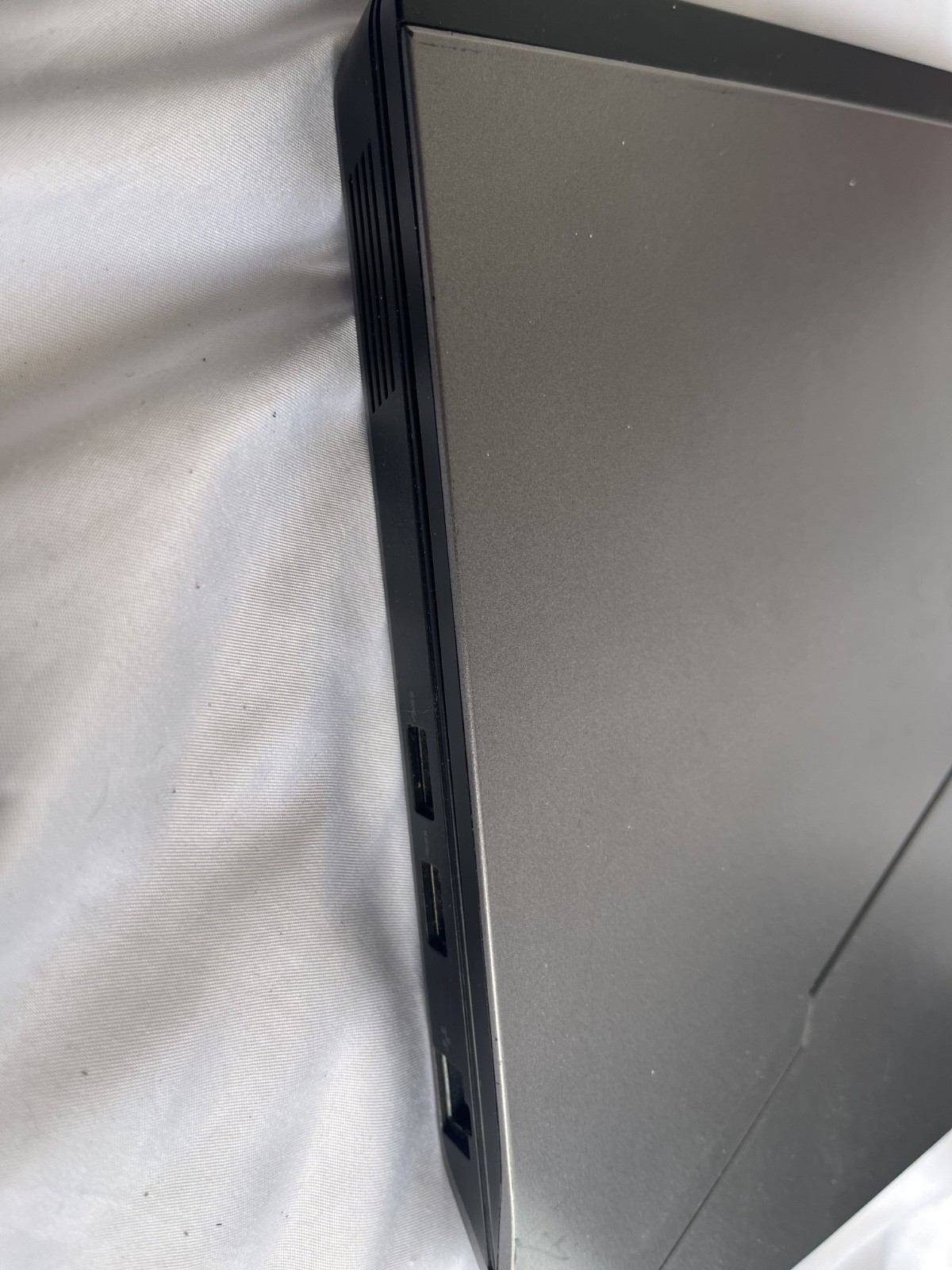 Alienware 13 Windows 10 Laptop Nvidia GTX 860M 16GB RAM 500GB HD OEM Adapter/Bag