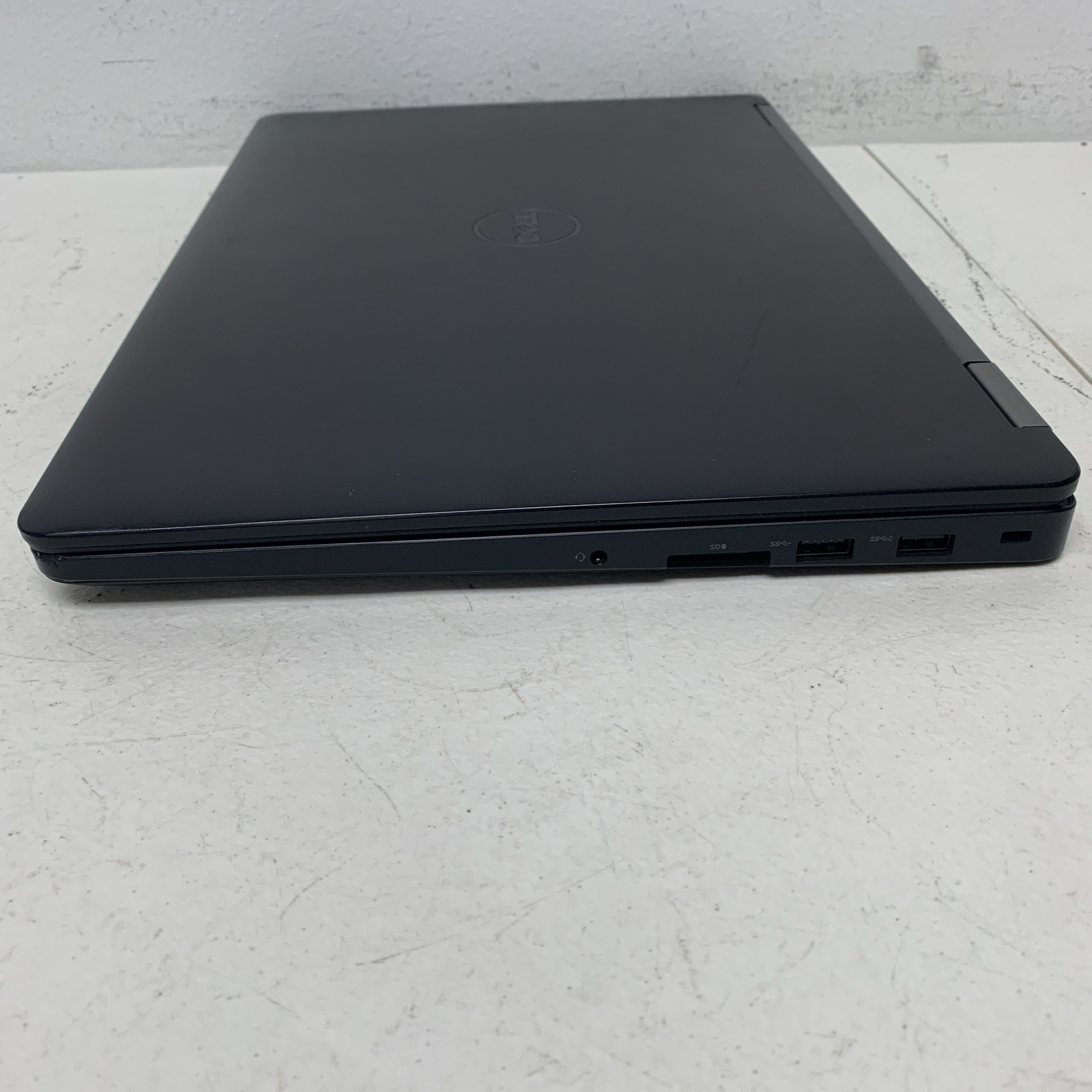 Dell Latitude E5570 15.6″ i5-6200U 2.3GHz 8GBram 256GB SSD WIND 11 Pro
