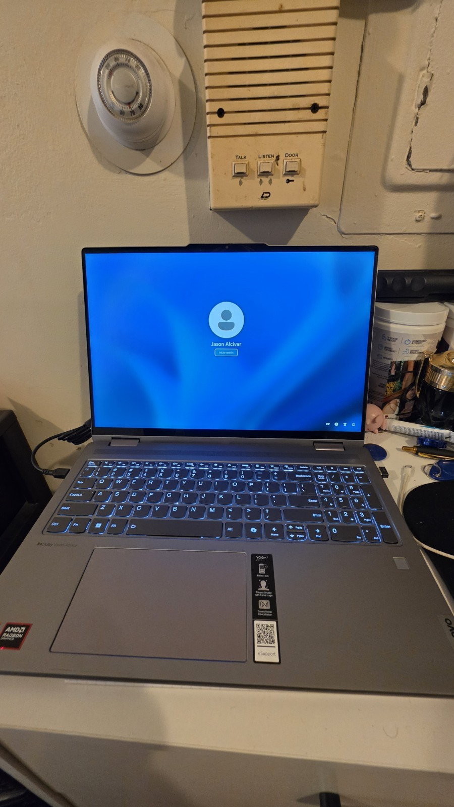 Lenovo Yoga 16in Ryzen 7 16GB RAM Radeon Graphics Win 11 Gray Backlit