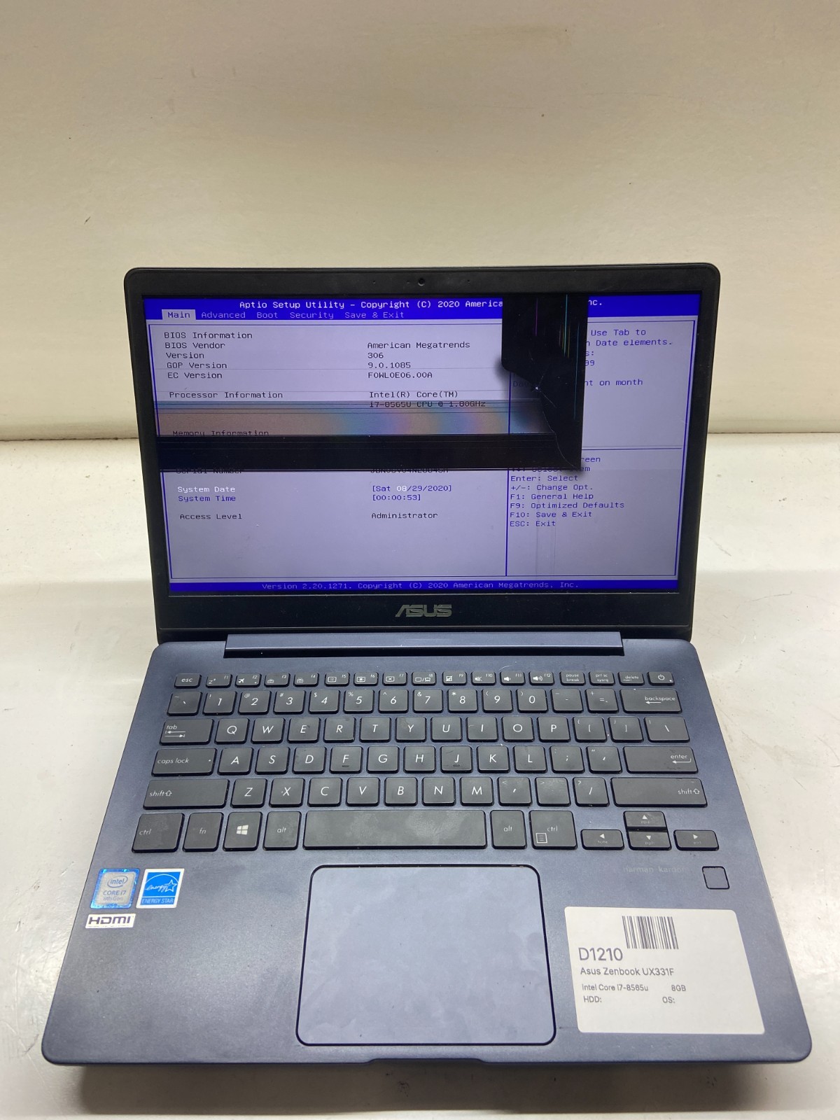 Asus Zenbook UX331F Intel Core i7-8565u 1.8GHz 8GB NO HDD READ