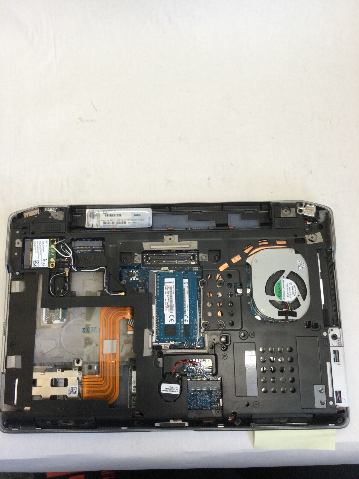 DELL LATITUDE E6320 – INTEL I5 2520M – 8GB RAM – BOOTS TO BIOS – FOR PARTS – BB!