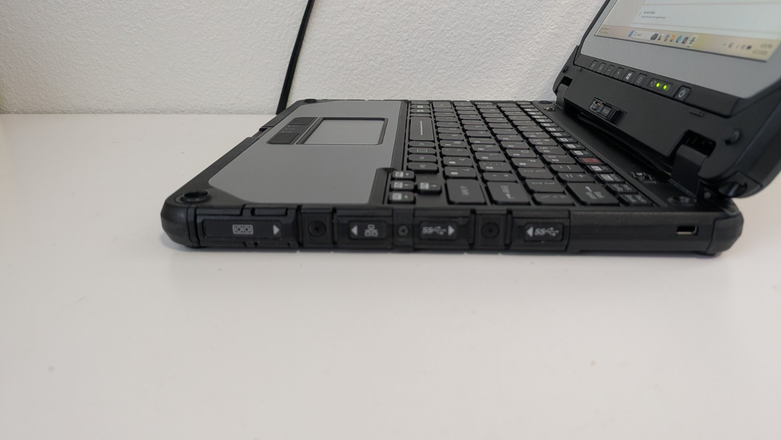 Panasonic Toughbook CF-20 Intel Core i5-7Y57 1.2GHz 8GB RAM 256GB SSD Win11 Pro