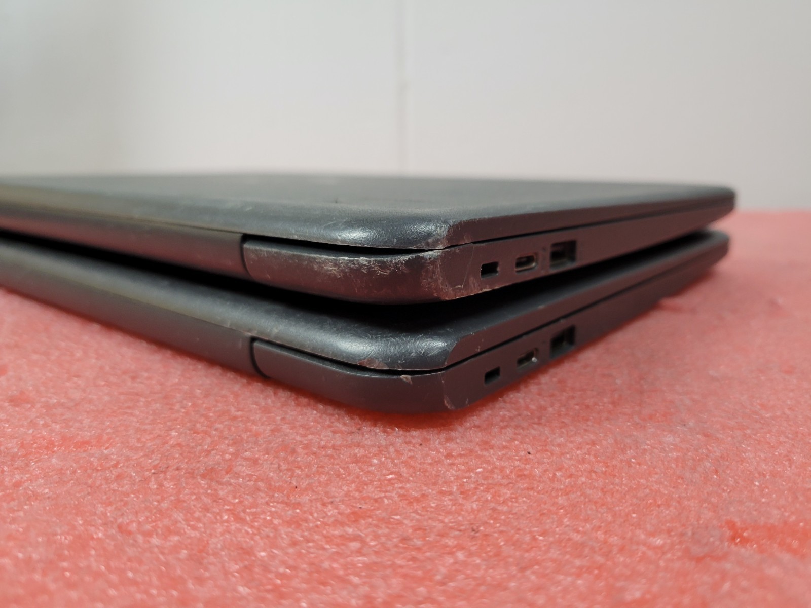 2x HP Chromebook 14-CA061DX Intel Celeron N3350@1.1GHz 4GB 32GB SSD w/PA | C908