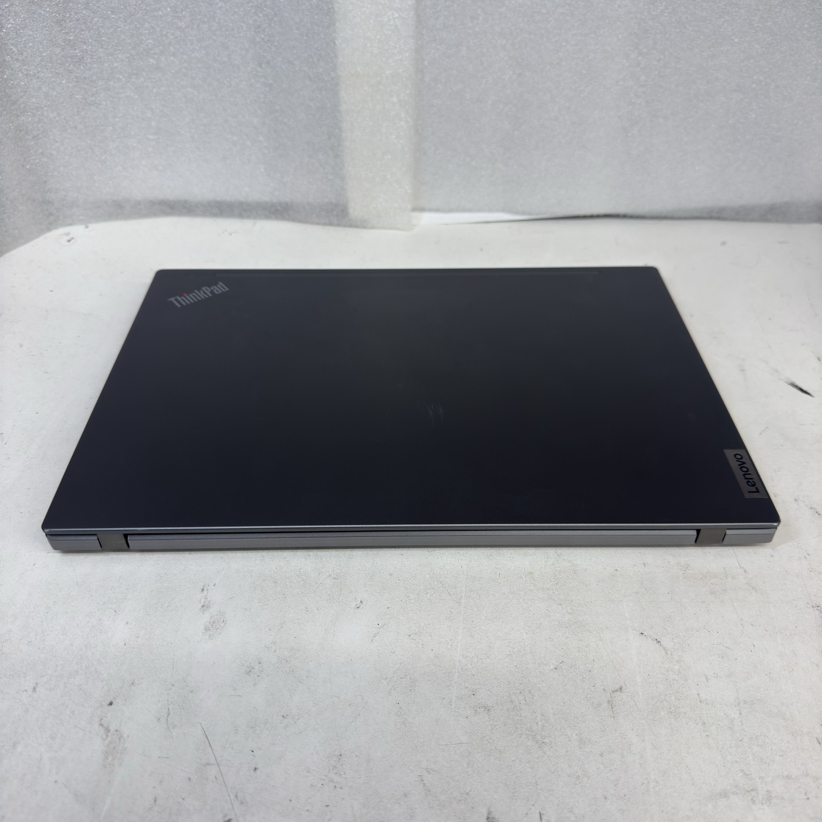 Lenovo ThinkPad T14s Gen 2a 14″ AMD Ryzen 5 Pro 5650U 8GB RAM 256GB SSD #TP15