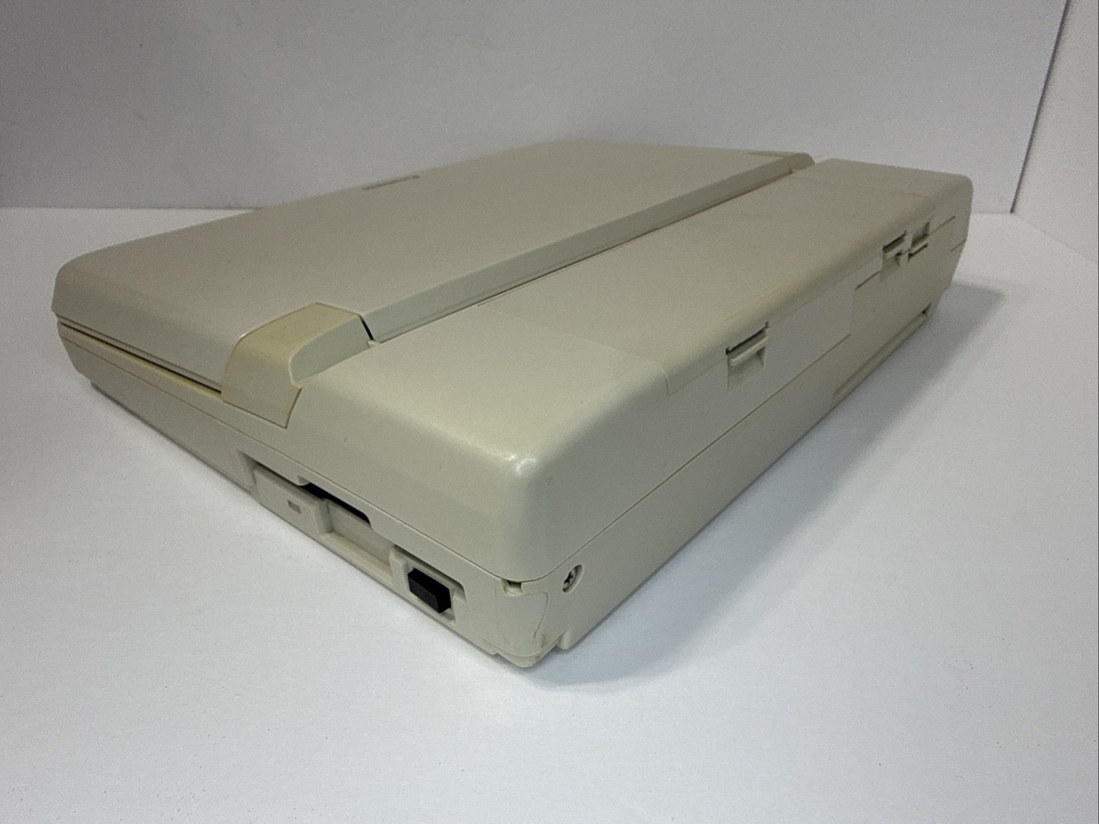 1989 Panasonic Business Partner CF-150 B Portable Computer Powers On Untested