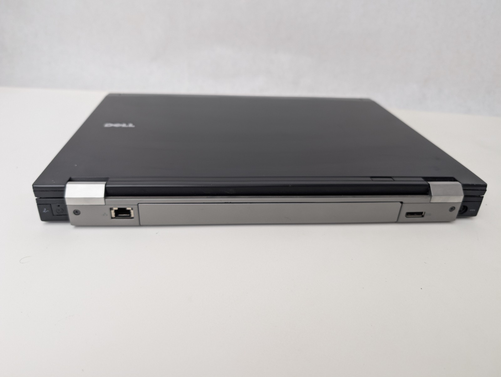 Dell Latitude E6500 Laptop Intel Core 2 Duo 3GB RAM No HDD, OS, Power Adapter