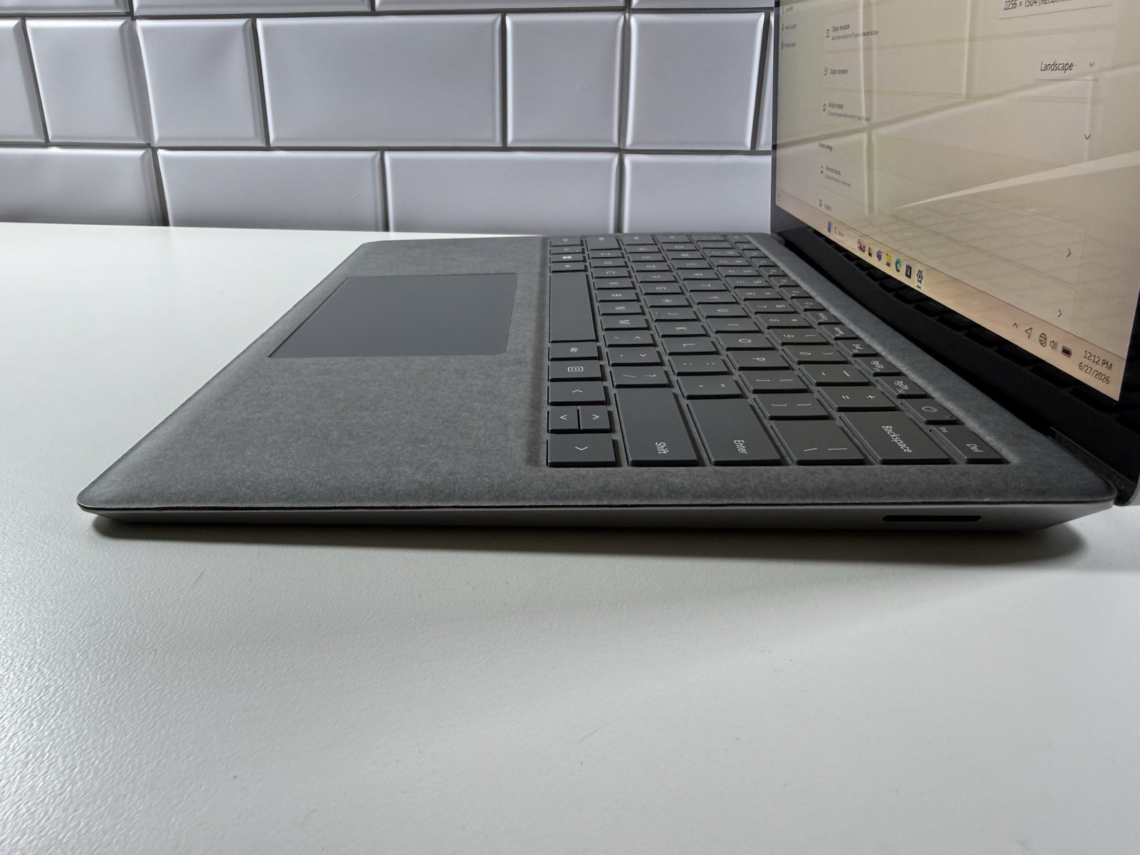 Microsoft Surface Laptop 5 13.5” 1950 Intel Core i7-1265U 16GB RAM 512GB READ”
