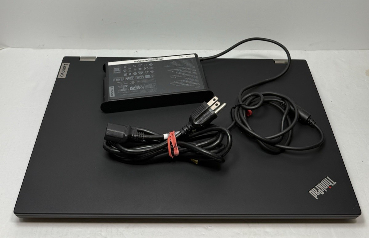 Lenovo ThinkPad P17 Gen 2 17.3″ i7-11800H 512GB SSD 16GB, RTX A2000, Batt 98%