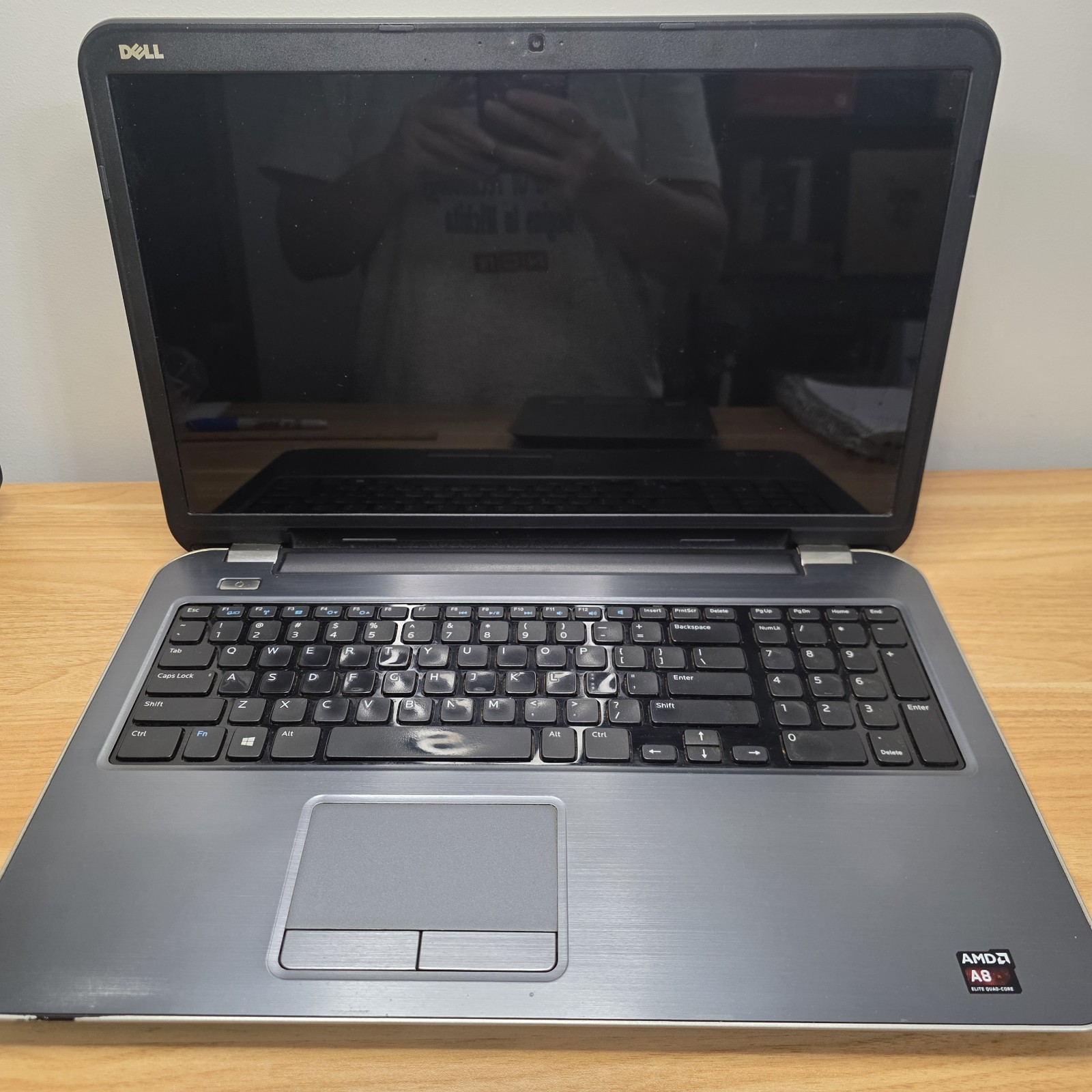 Dell Inspiron M731R 5735 AMD A8 APU 8GB RAM Untested For Parts Only