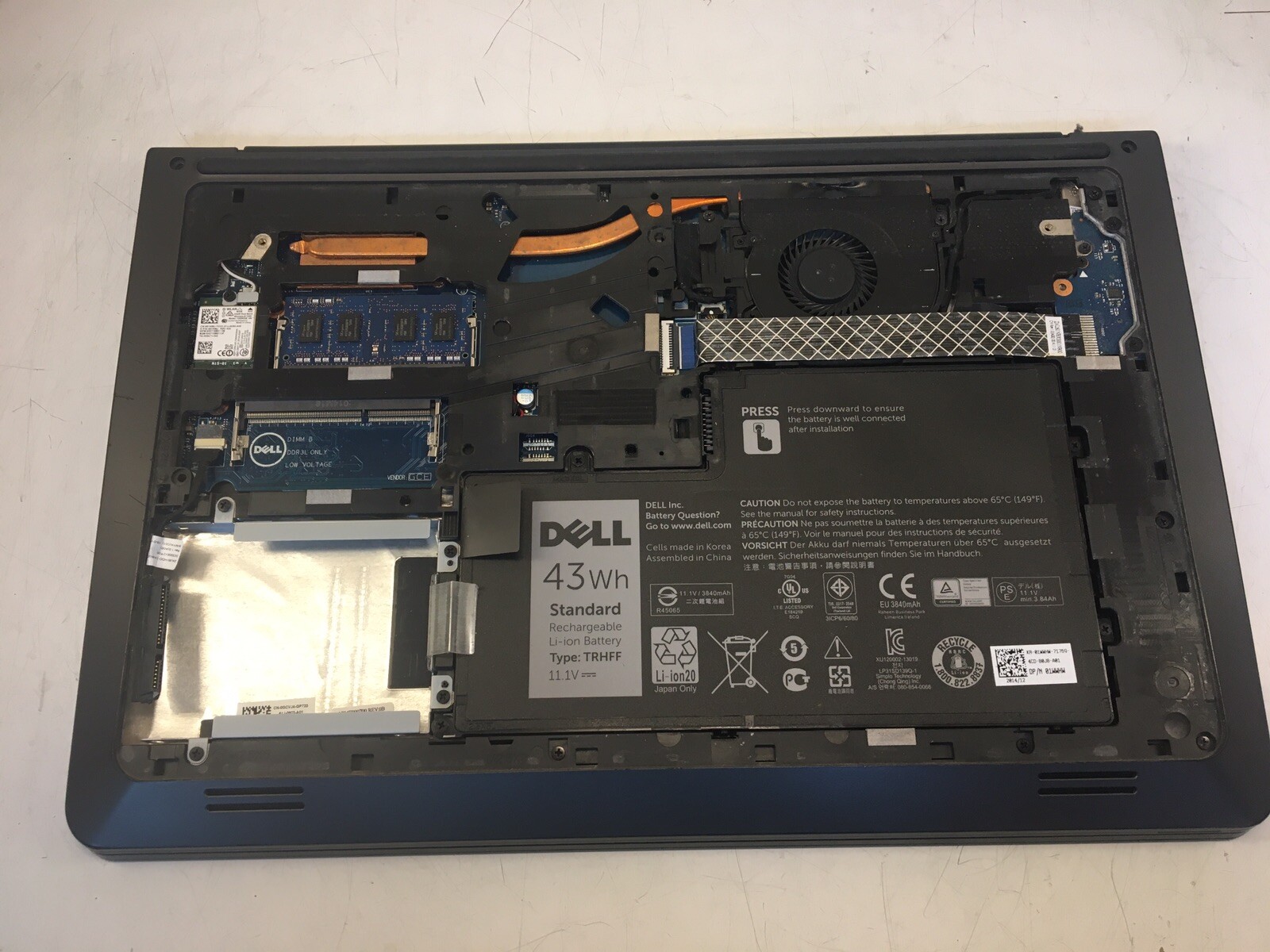 DELL LATITUDE 3550 | Intel Core i5-5200U 2.20 GHZ | 4 GB | No HDD/OS -Bios Boot