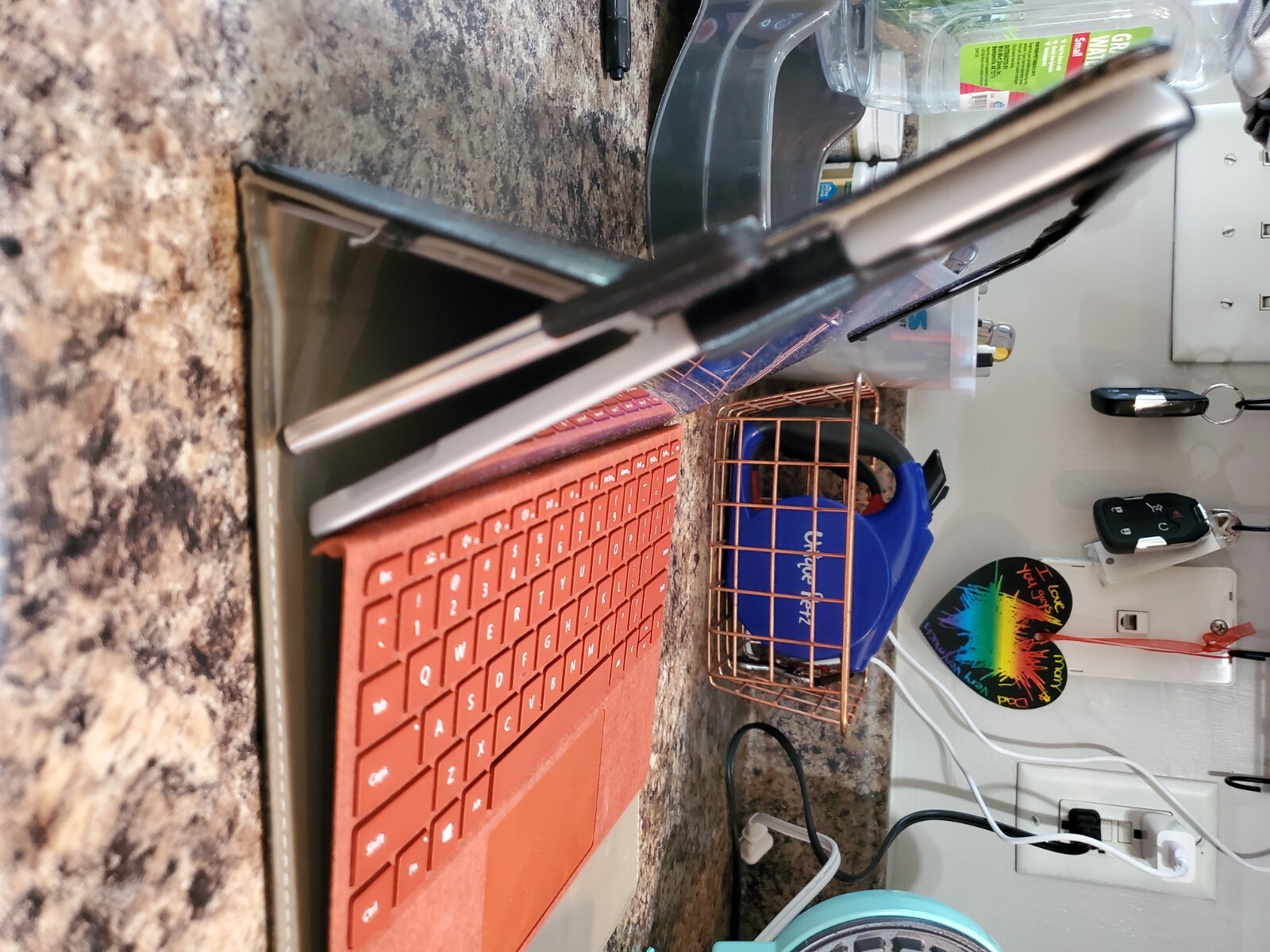Microsoft Surface Go 10″ 128GB Multi-Touch Wi-Fi Case And Keyboard