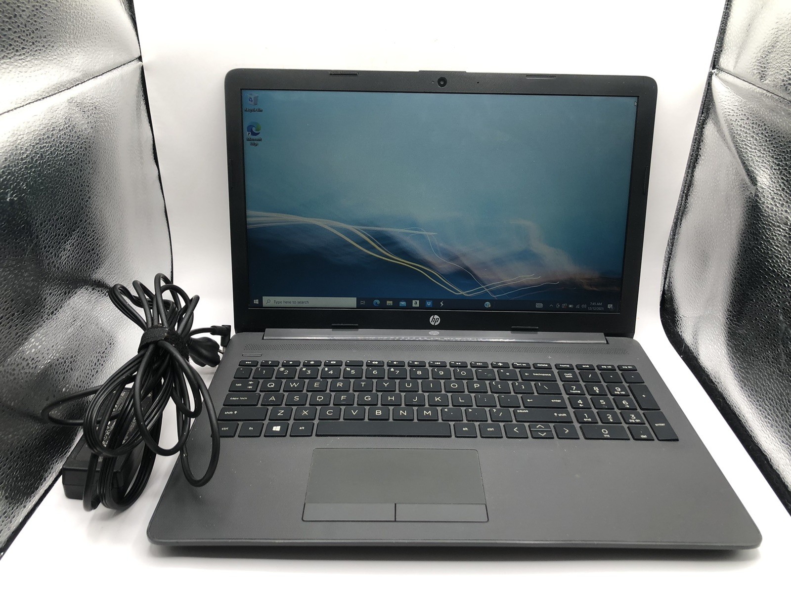HP Notebook 255 G7 AMD A4-9125 Radeon R3 2.30GHz 4GB RAM 120GB SSD with Adapter