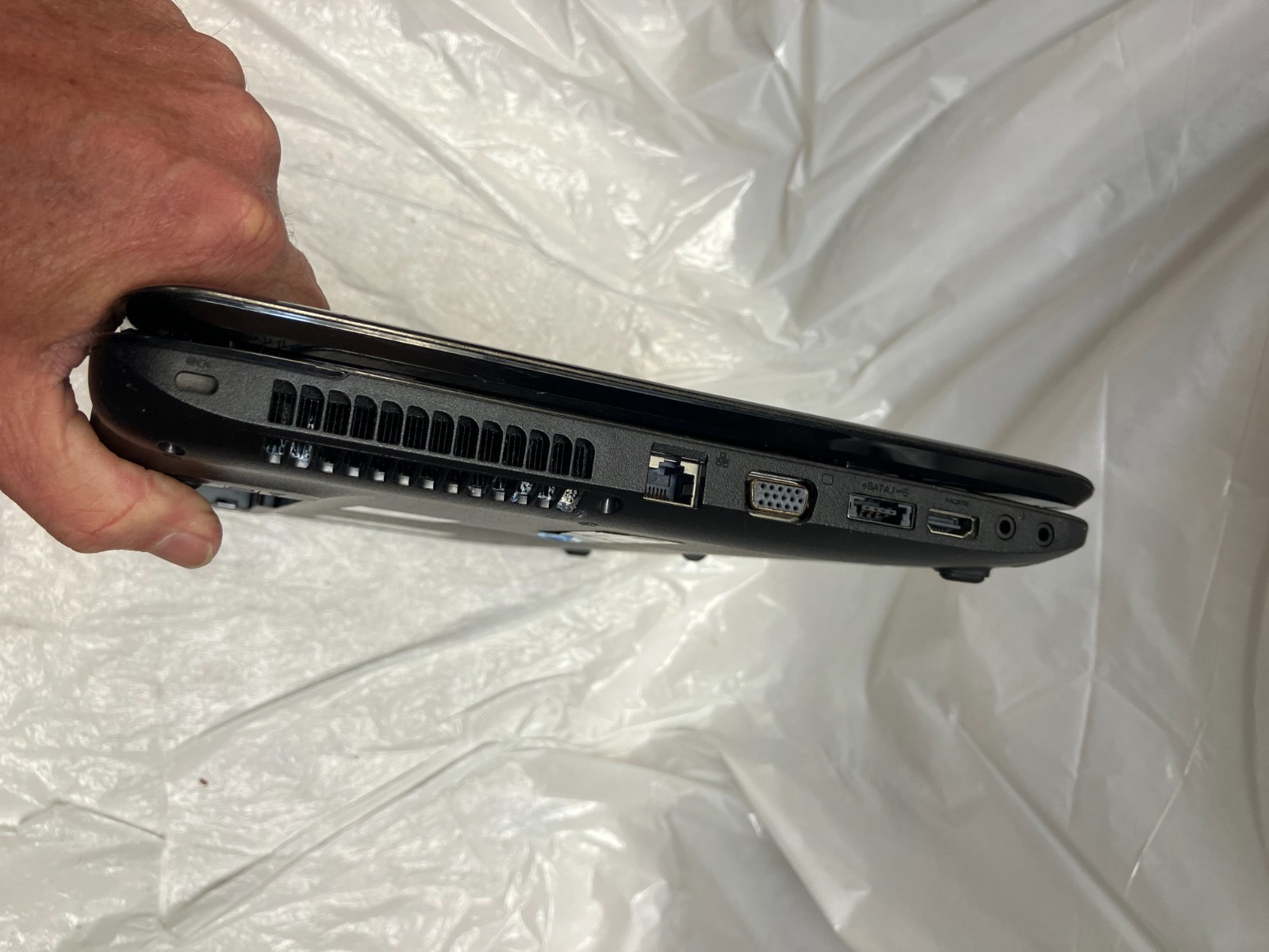 Toshiba Satellite L655D-S5109 AMD PHENOM II P960 4gb mem 500 GB HDD FOR PARTS