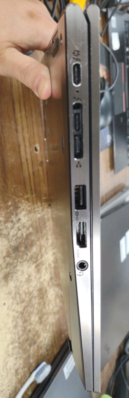 Lenovo ThinkPad X1 Yoga 4th Gen 14″ W/16GB, 256GB, i7-8665U, Touch, Stylus.