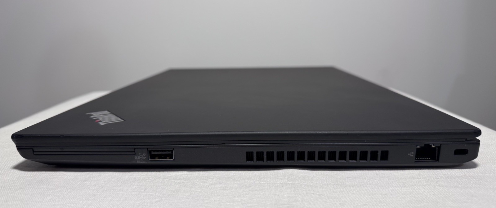 LENOVO ThinkPad T15 Gen2i i5 16.6″ 32GB RAM 1TB SSD WIN11P READ