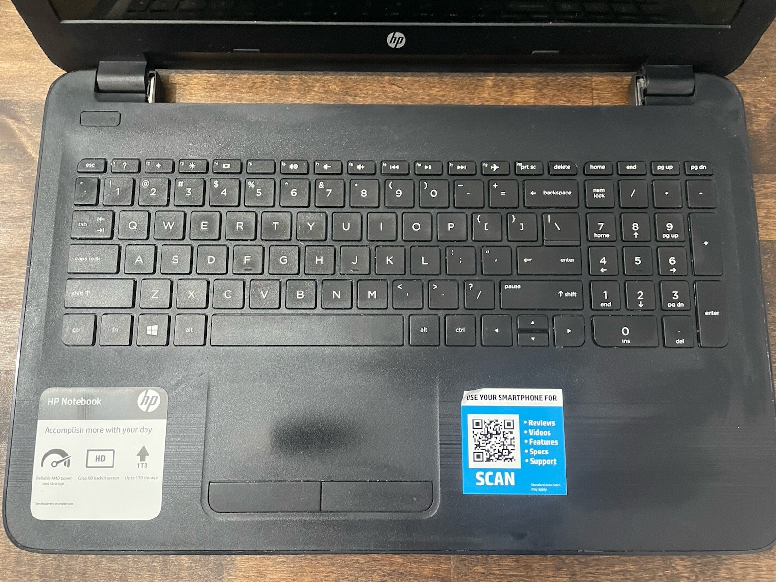 HP 15-BA061DX LAPTOP 15.6 IN AMD QUAD CORE 4GB RAM No HD W/ AC ADAPTER
