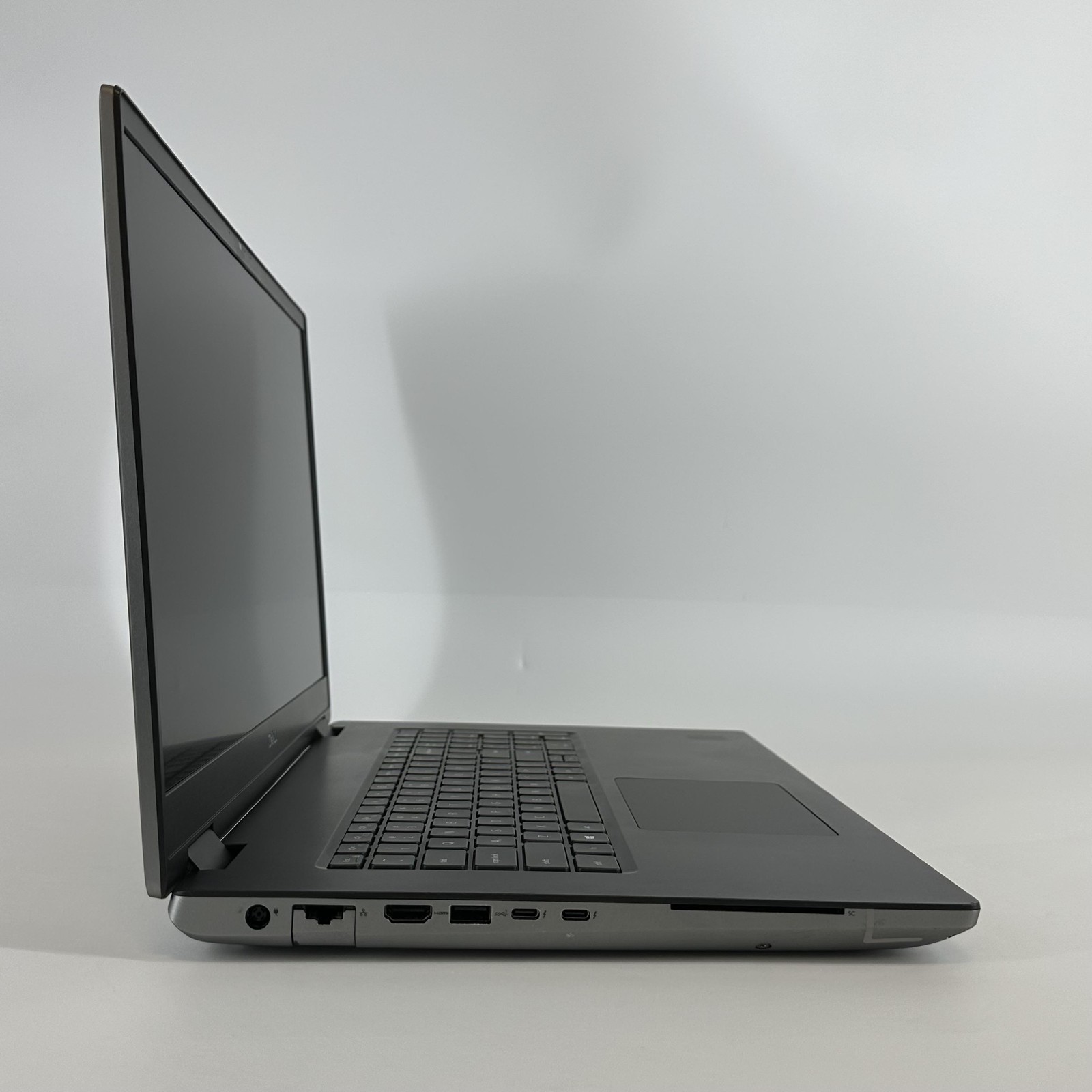 Dell Precision 7770 17.3 FHD 2.3 GHz i9-12950HX 64GB 1TB SSD RTX A4500 Very Good