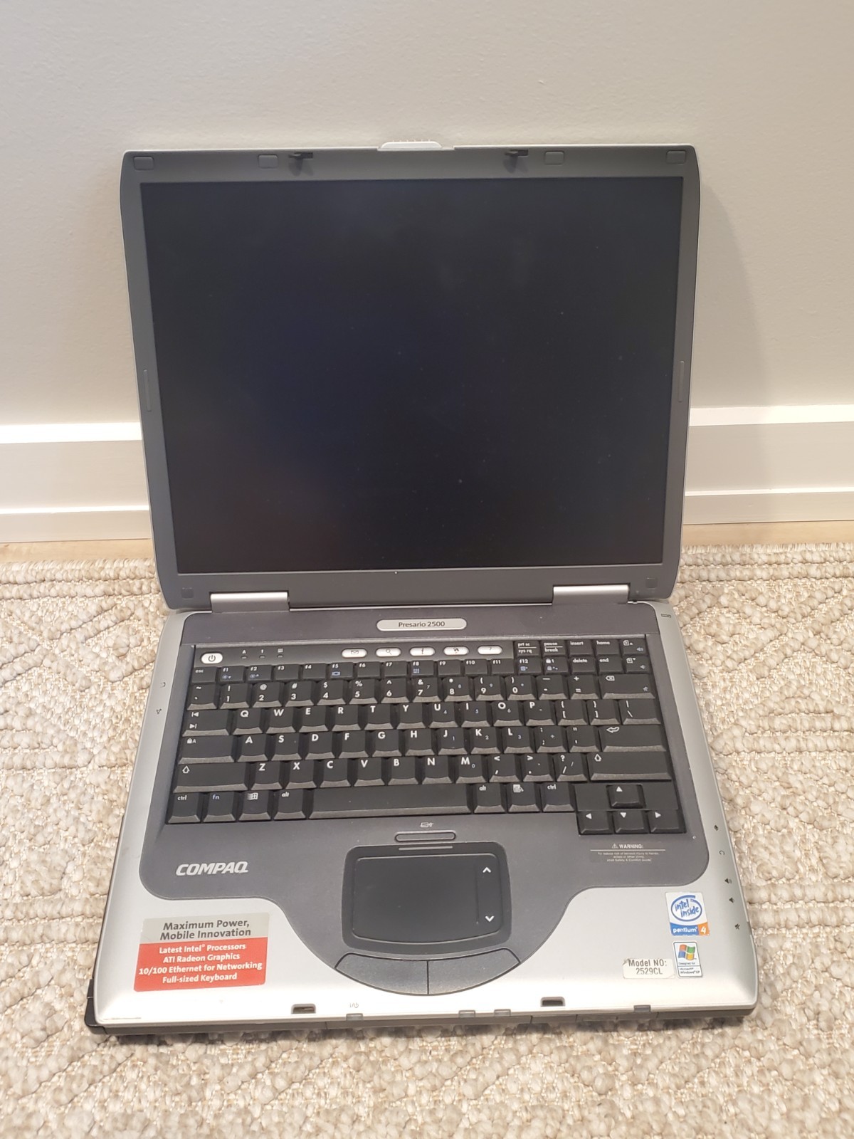 Vintage Compaq Presario 2500 Laptop – Tested, Works *Bad Battery, No Charger