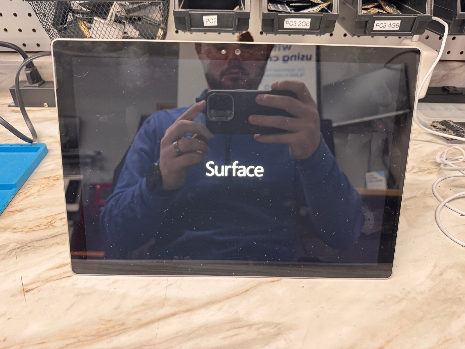 Surface Pro 4 12.5″ Tablet Intel Core i5 4th Gen – FOR PARTS OR NOT WORKING