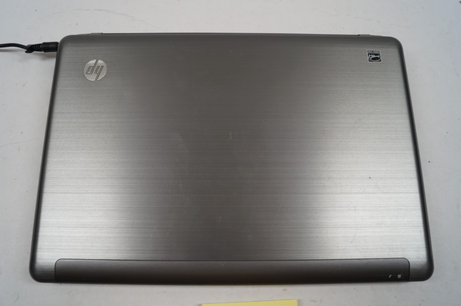 HP PAVILION DM3 13.25″ 1.6MHz 4GB Mem Win7 No HD Missing Bottom Cover PoR E112