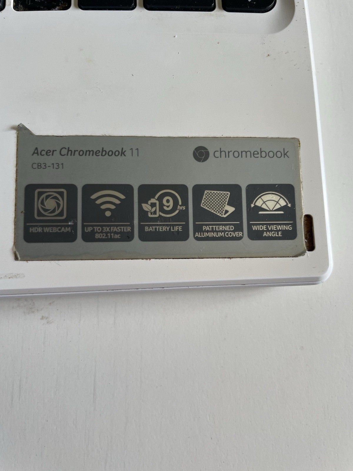 Acer Chromebook 11 CB3-131, Intel Cpu Laptop White 11.8″ Screen Aluminum Cover