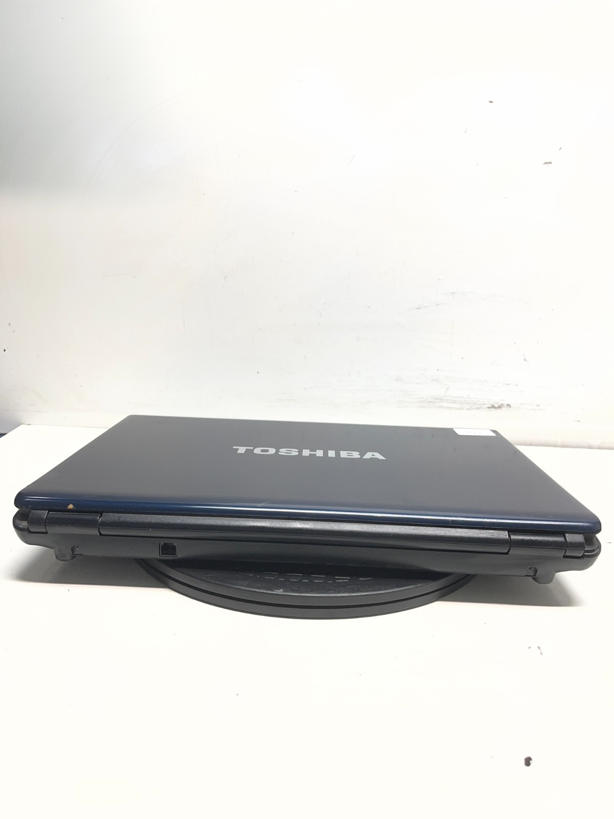 Toshiba Satellite L355D-S7825 AMD Turion 64 X2 2.00GHz NO HDD