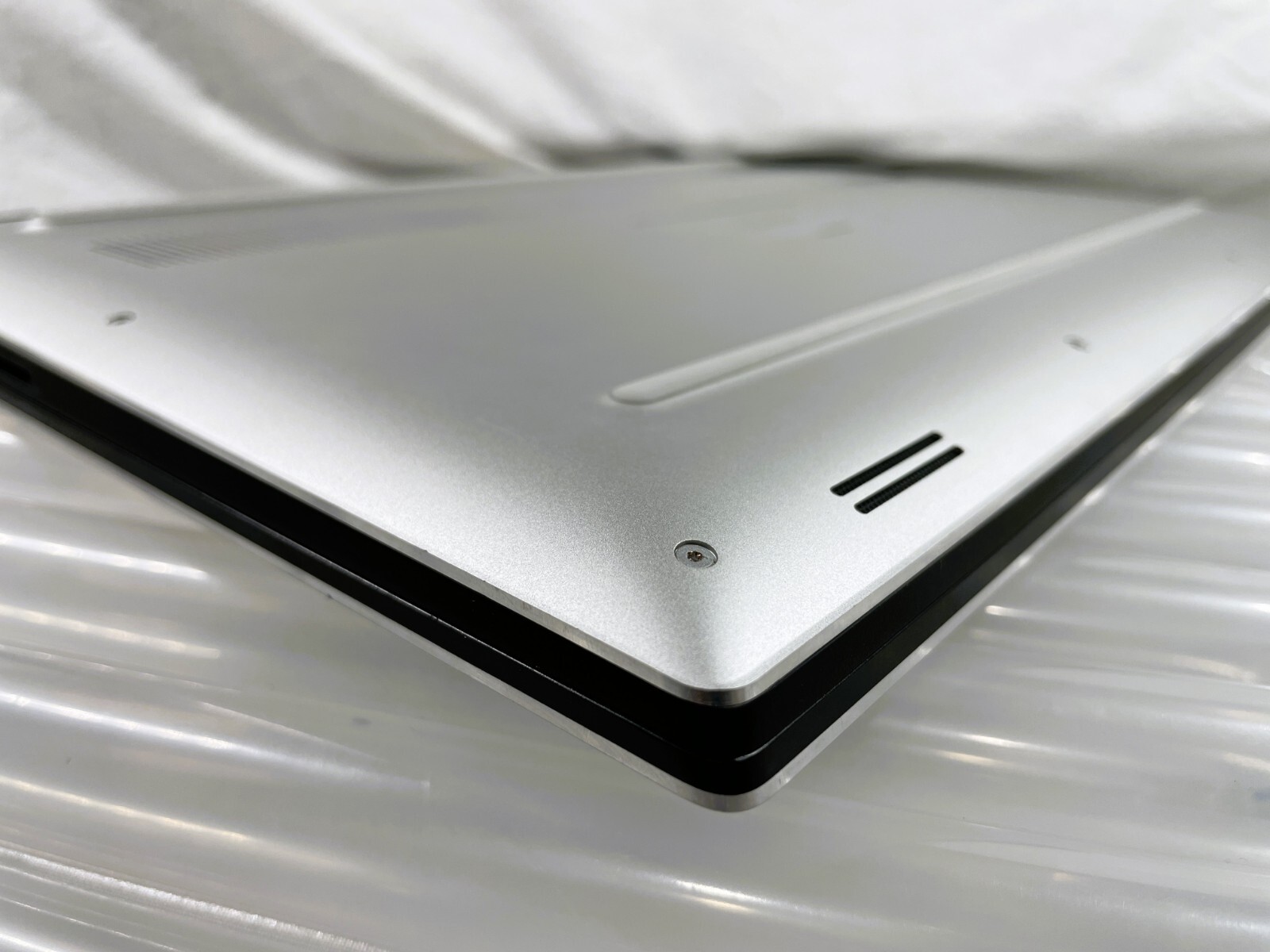 Dell XPS 15 7590 4K TOUCH ✔i9-9980HK ✔32GB RAM ✔2TB SSD✔ Grade A