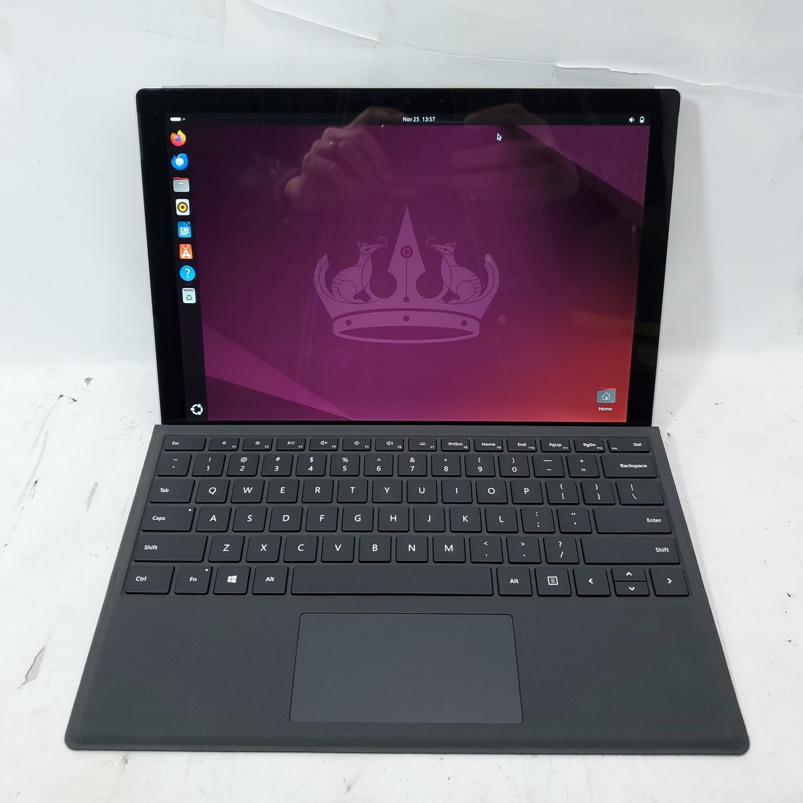 Microsoft Surface Pro 5 M3-7Y30 4GB RAM 128GB SSD 12.3″ Tablet Pre-owned