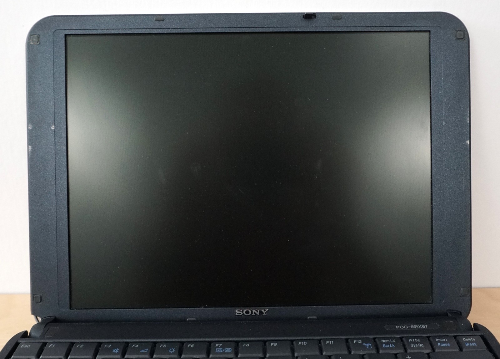 Sony Vaio PCG-SRX87 Notebook Computer Legacy Vintage Laptop Netbook Accessories
