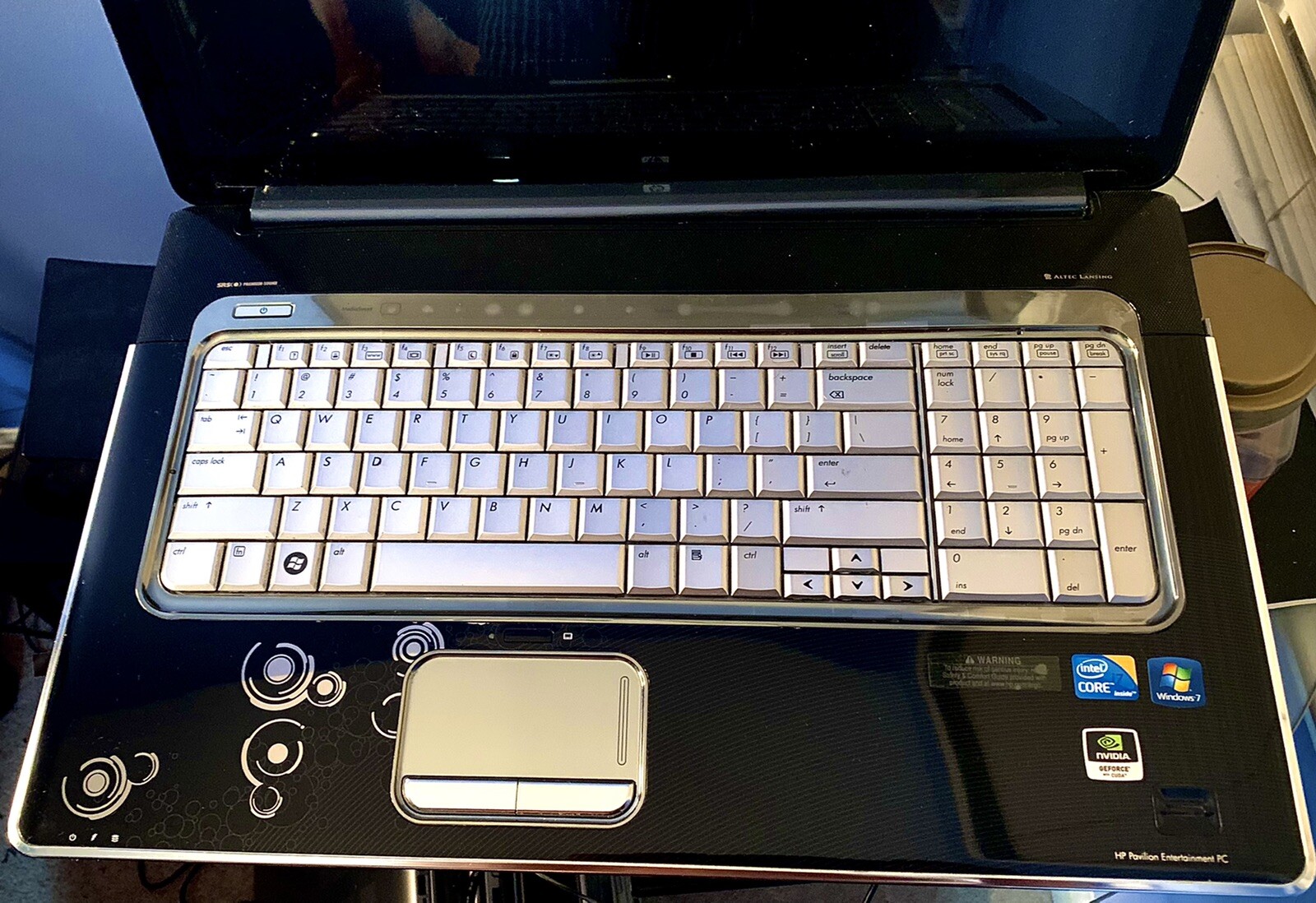 HP PAVILION DV8 -18.6” HD Screen Intel Processor