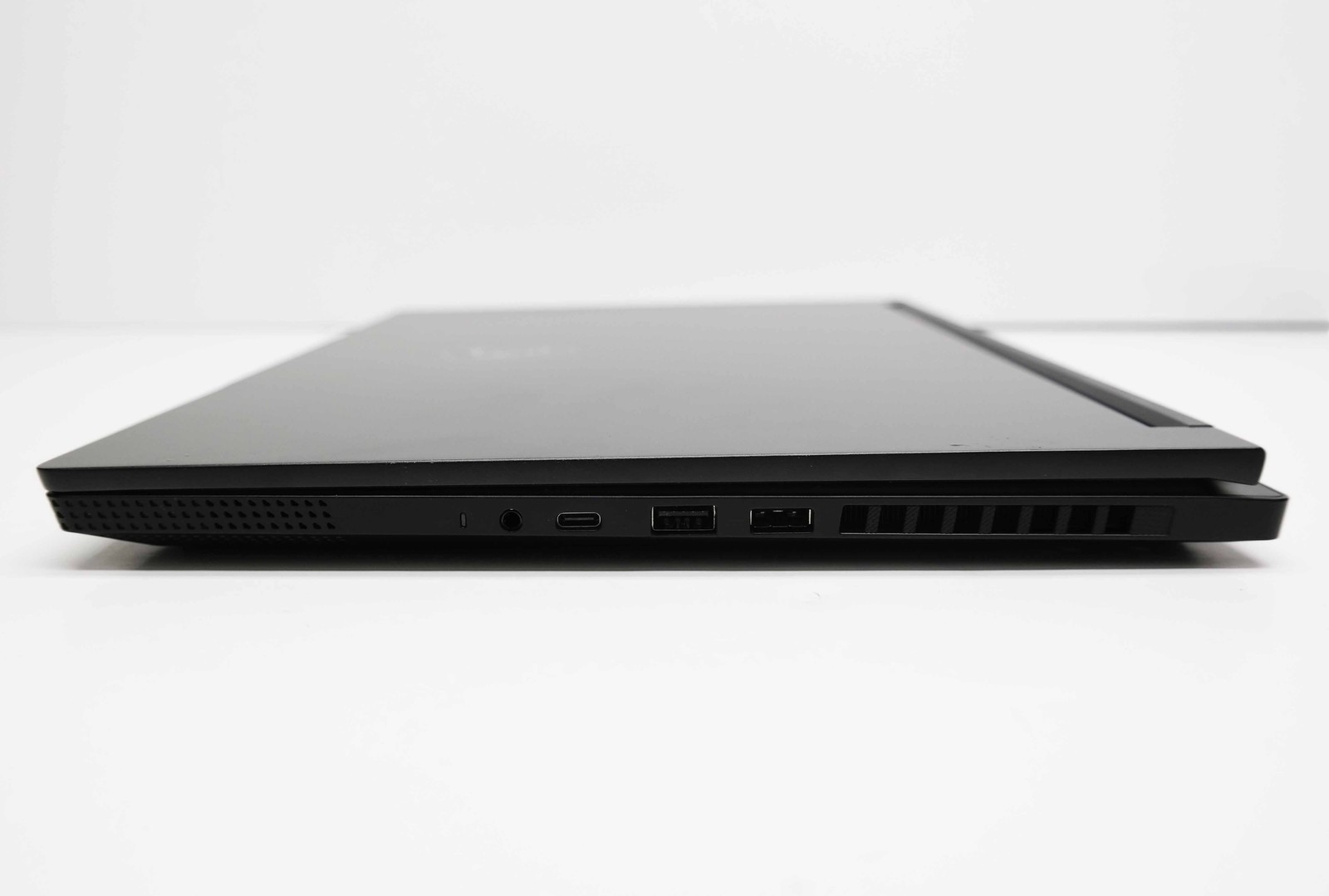 MSI Stealth A16 AI+ 16” AMD Ryzen AI 9-365 32GB 1TB SSD RXT 4070