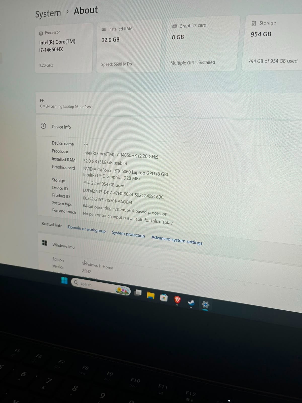 HP Omen Gaming Laptop-RTX 5060-Intel Core i7-14650HX, 32GB RAM, 1TB SSD.