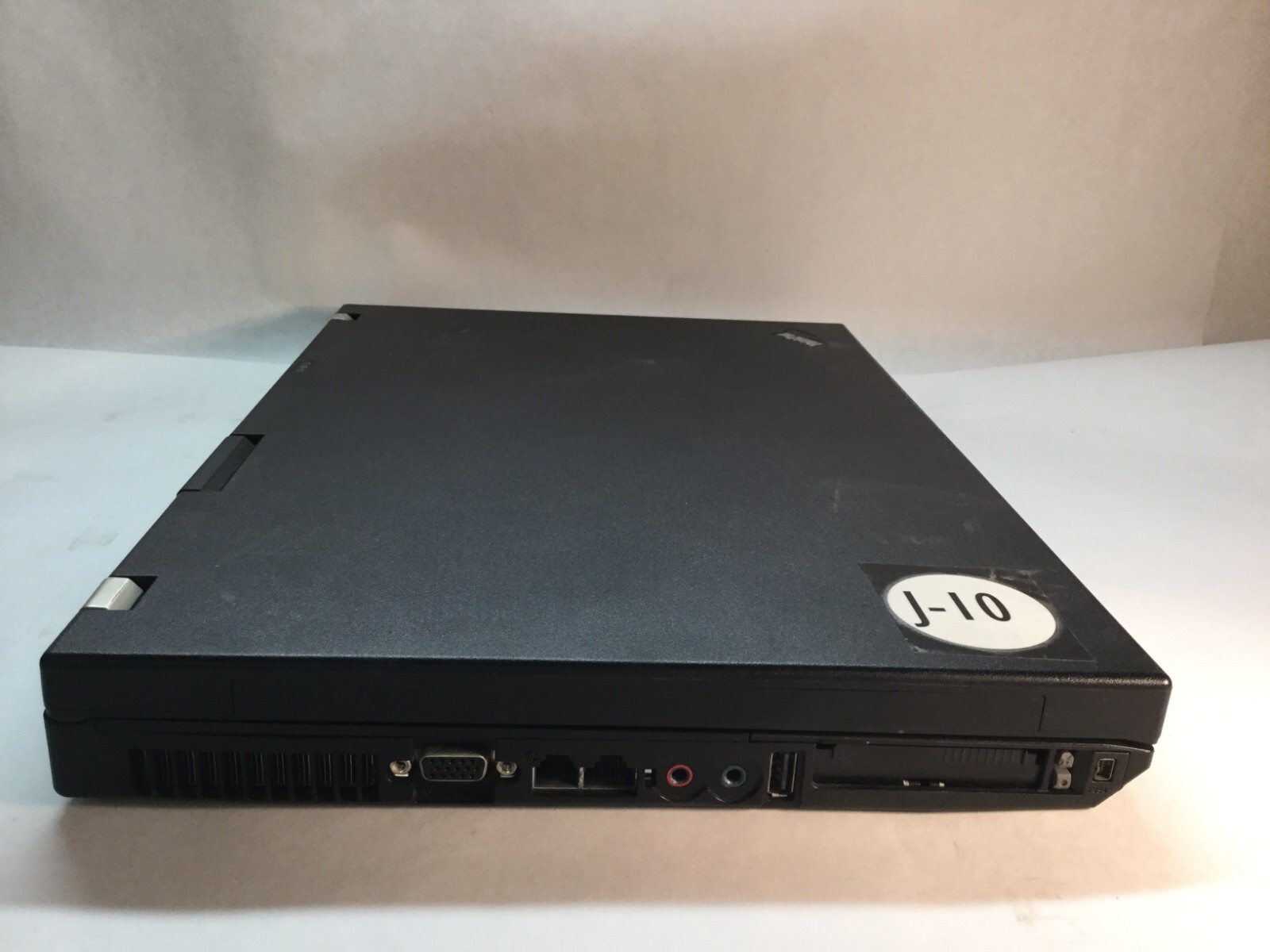 Lenovo ThinkPad R61 15″ Laptop Intel Celeron – BIOS LOCKED/ DIM BACKLIGHT -MZ