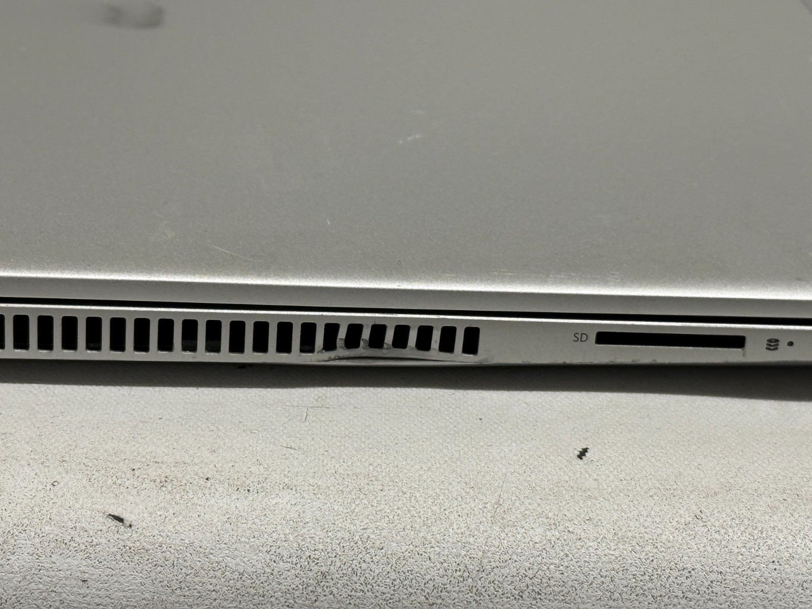 HP ProBook 450 G6 15.6″ (i5-8265u – 16GB RAM – 256GB SSD – Win11Home)