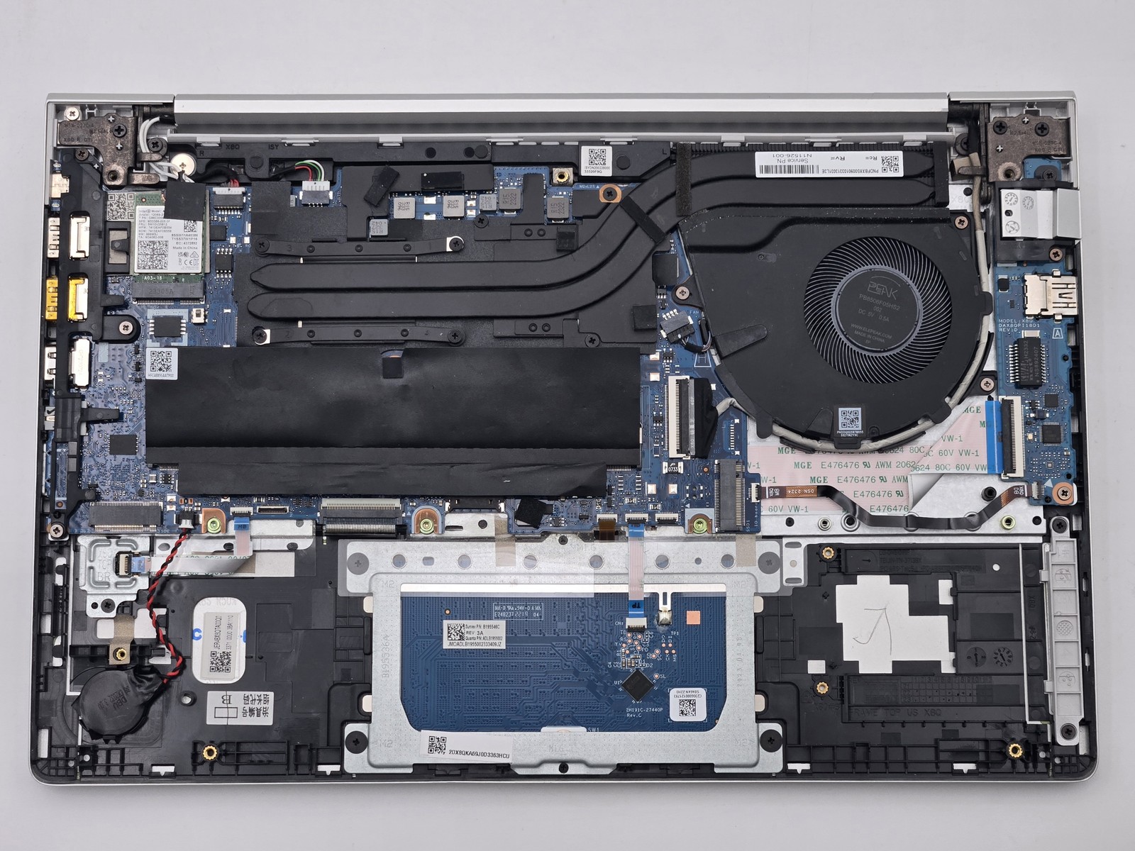 HP EliteBook 640 G9 i7-1255U MX570 FOR PARTS Bad Motherboard No RAM No SSD