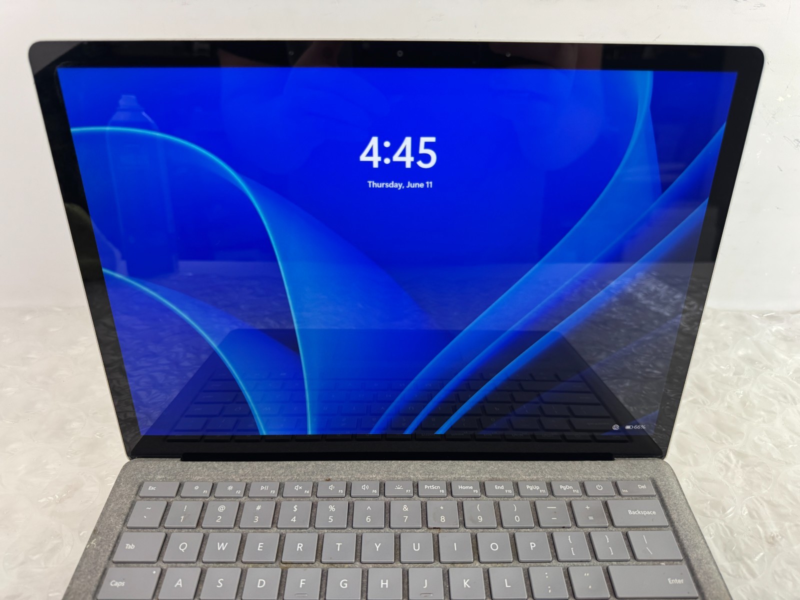 Microsoft Surface Laptop 2 1769 i5-8350U 8GB 256GB SSD 13.5″ Touch Win 11 Pro