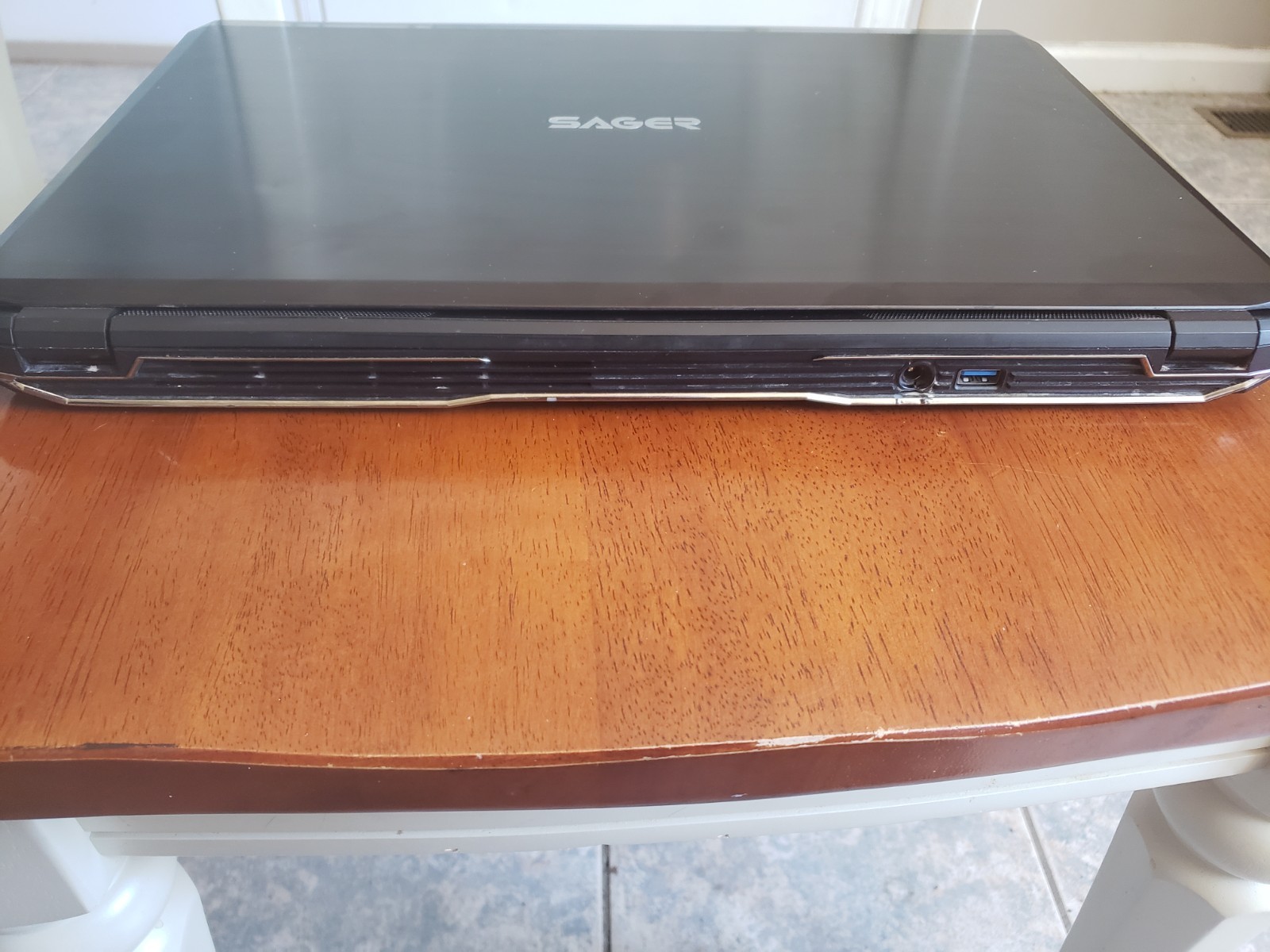 Sager Clevo P670RG 75hz Gsync i7 6820hk 16gb DDR4 GTX 980M 8GB 240gb+2tb Win10