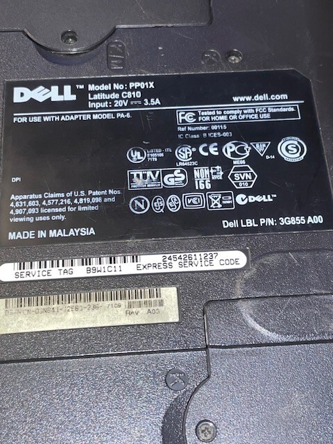 Vintage Dell Latitude C810 Laptop Windows XP DVD/Floppy Serial PORT WORKING