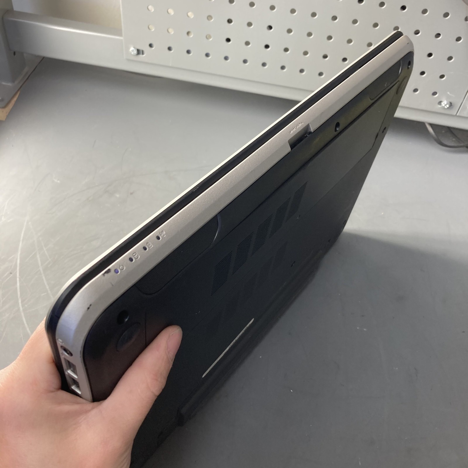 Dell Inspiron 15R-5537 15.6″ Intel Core i5-4200U 1.6GHz 8GB 500GB HDD Windows 10